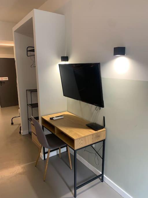 E2G Urban Stay With Balcony Солун Екстериор снимка