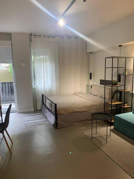 E2G Urban Stay With Balcony Солун Екстериор снимка