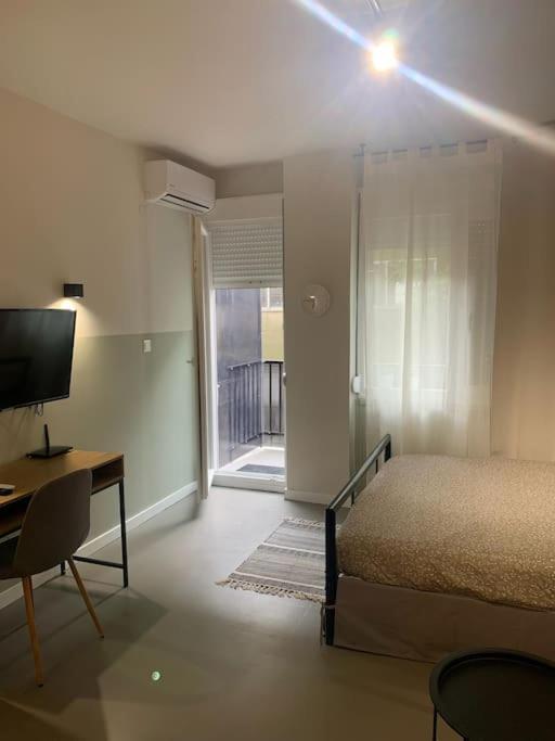 E2G Urban Stay With Balcony Солун Екстериор снимка
